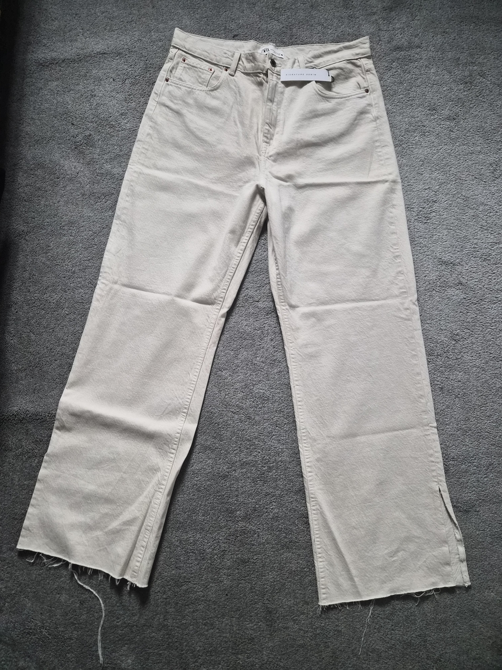 Zara Signature Denim Off-White High-Rise Jeans